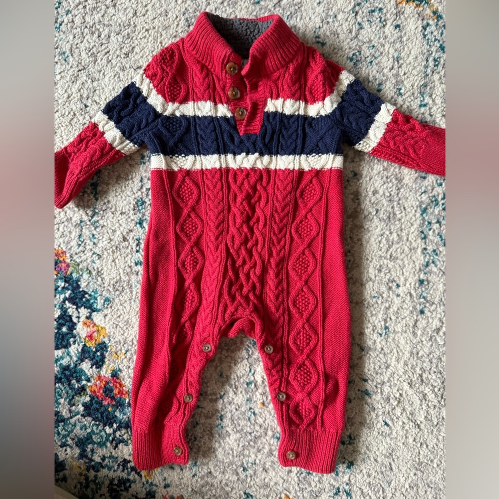 GAP Red and Blue Cable Knit Footies